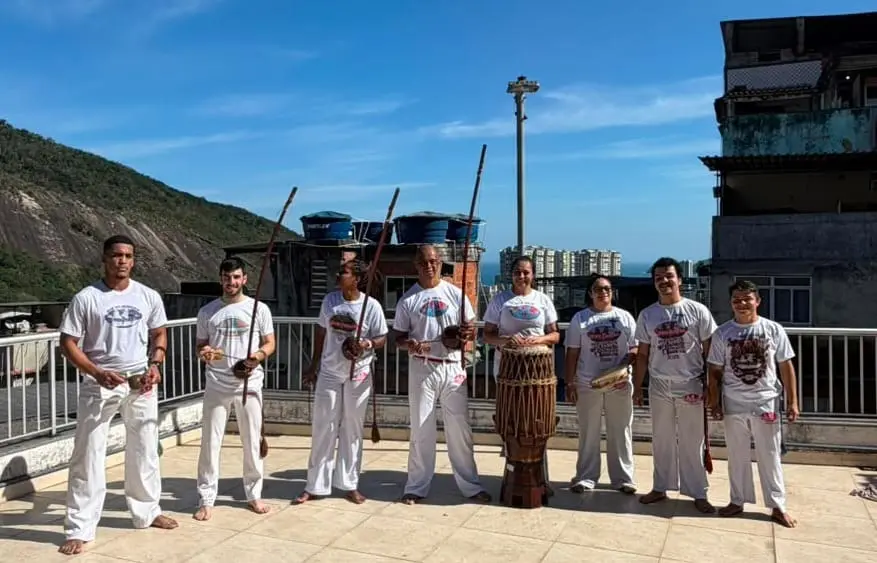 Grupo de capoeira participa da programação cultural do Fest Rio Judaico, que neste domingo reúne diferentes manifestações brasileiras e judaicas em Ipanema. Crédito: Divulgação
