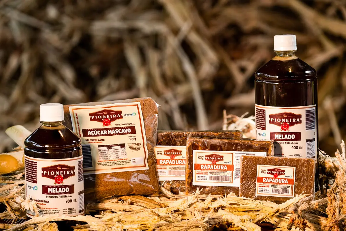 Produtos artesanais do Alambique Pioneira, em Socorro, incluem melado, açúcar mascavo e rapadura derivados da cana-de-açúcar. Crédito: Divulgação