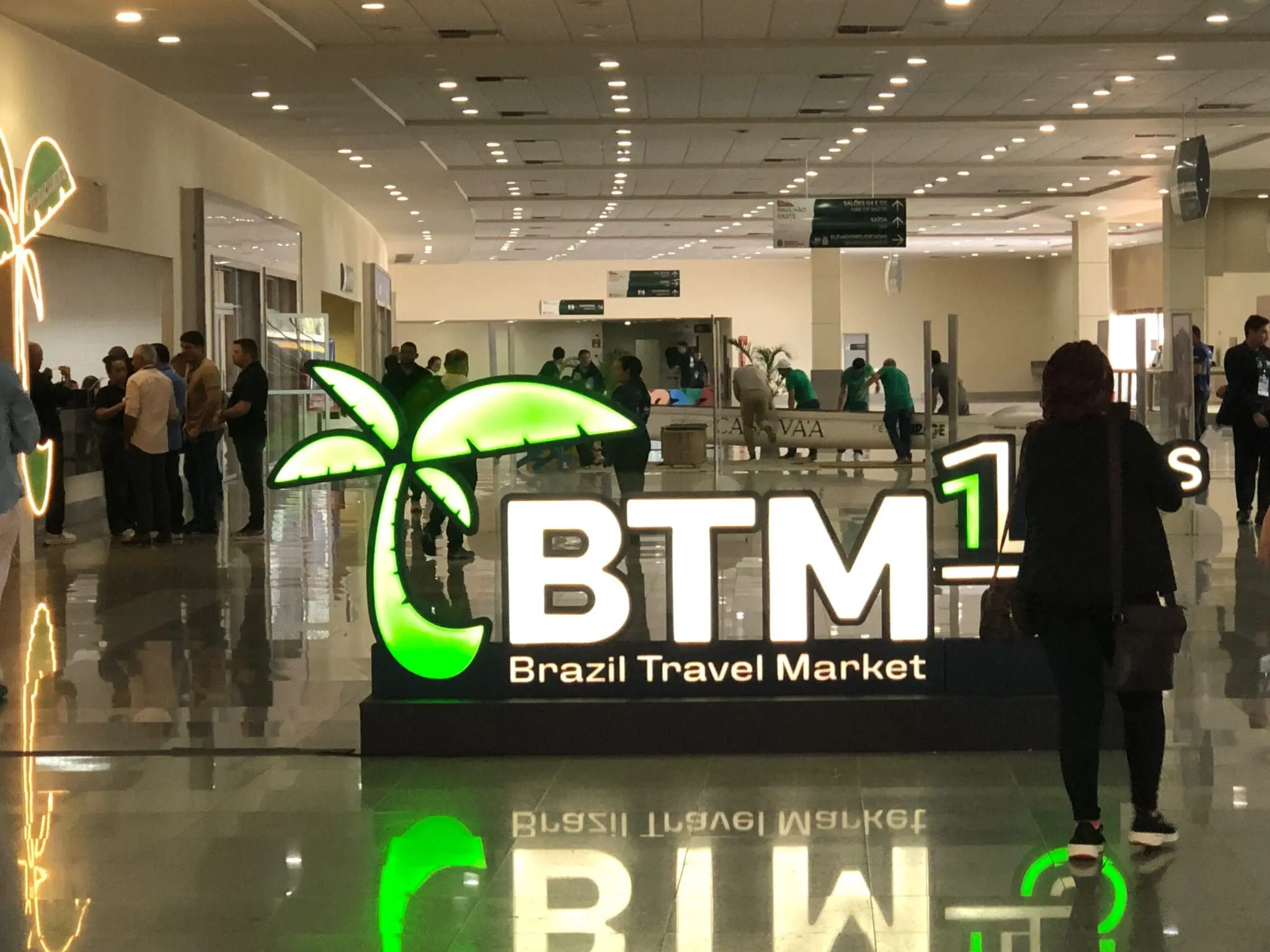Identidade visual do BTM Brazil Travel Market destaca os 15 anos de trajetória da feira de turismo, realizada em Fortaleza. (Crédito: Paulo Atzingen/DT)