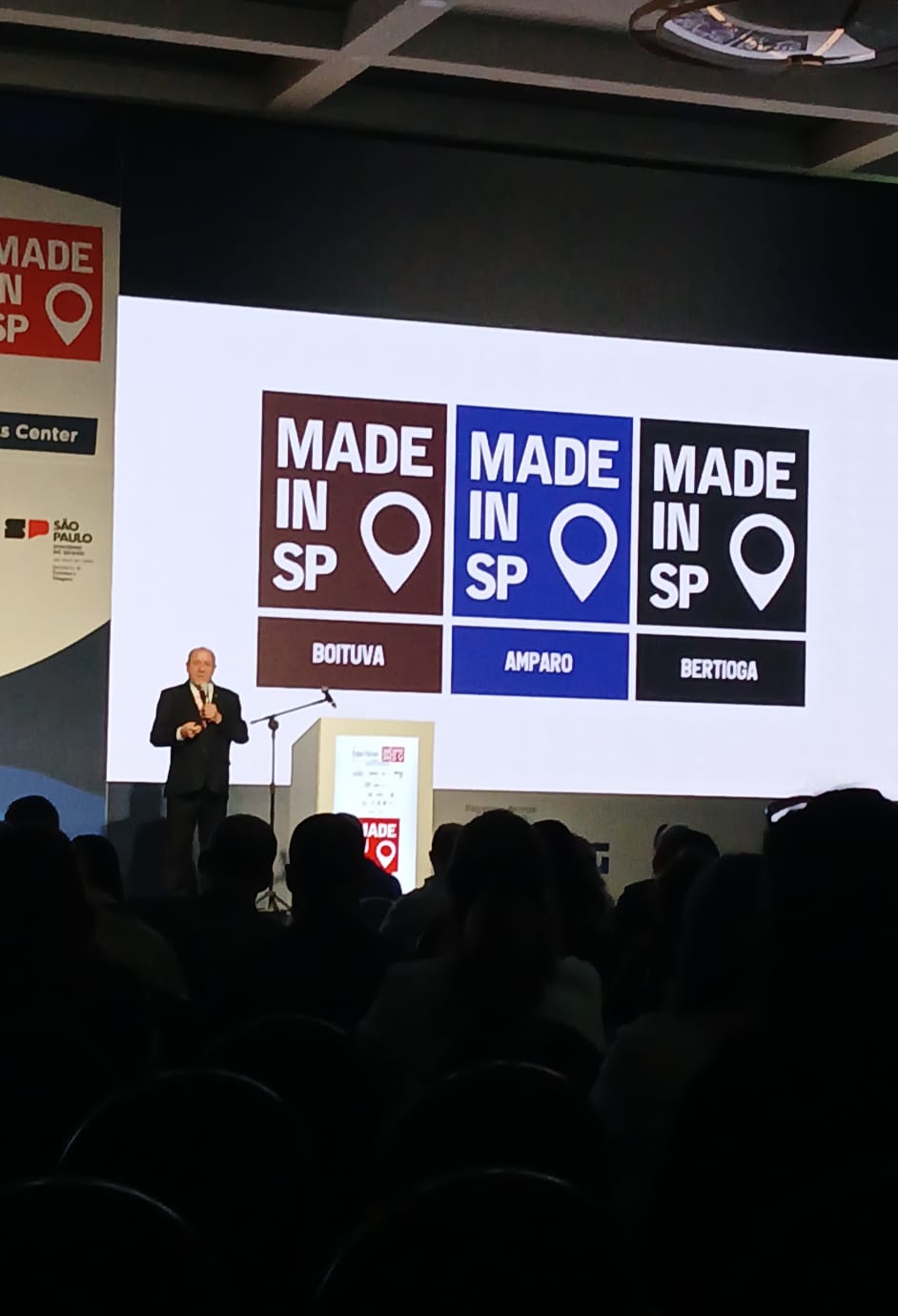 Toni Sando durante discurso sobre o impacto econômico do turismo no estado de São Paulo - Crédito: Diário do Turismo