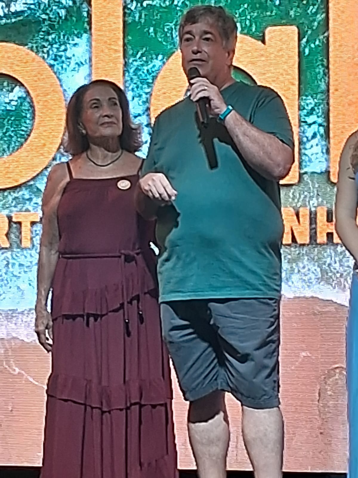 Elisabeth Dias e Otaviano Maroja durante evento que marcou os 40 anos do Solar Porto de Galinhas - Crédito: DT