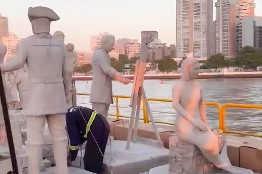 Chegada das esculturas que formarão o primeiro centro de visitação subaquático da América Latina, no Guarujá (SP). O registro foi divulgado por Sérgio Zagarino, diretor de Turismo do município. - Crédito: Instagram @sergiozagarino / Reprodução