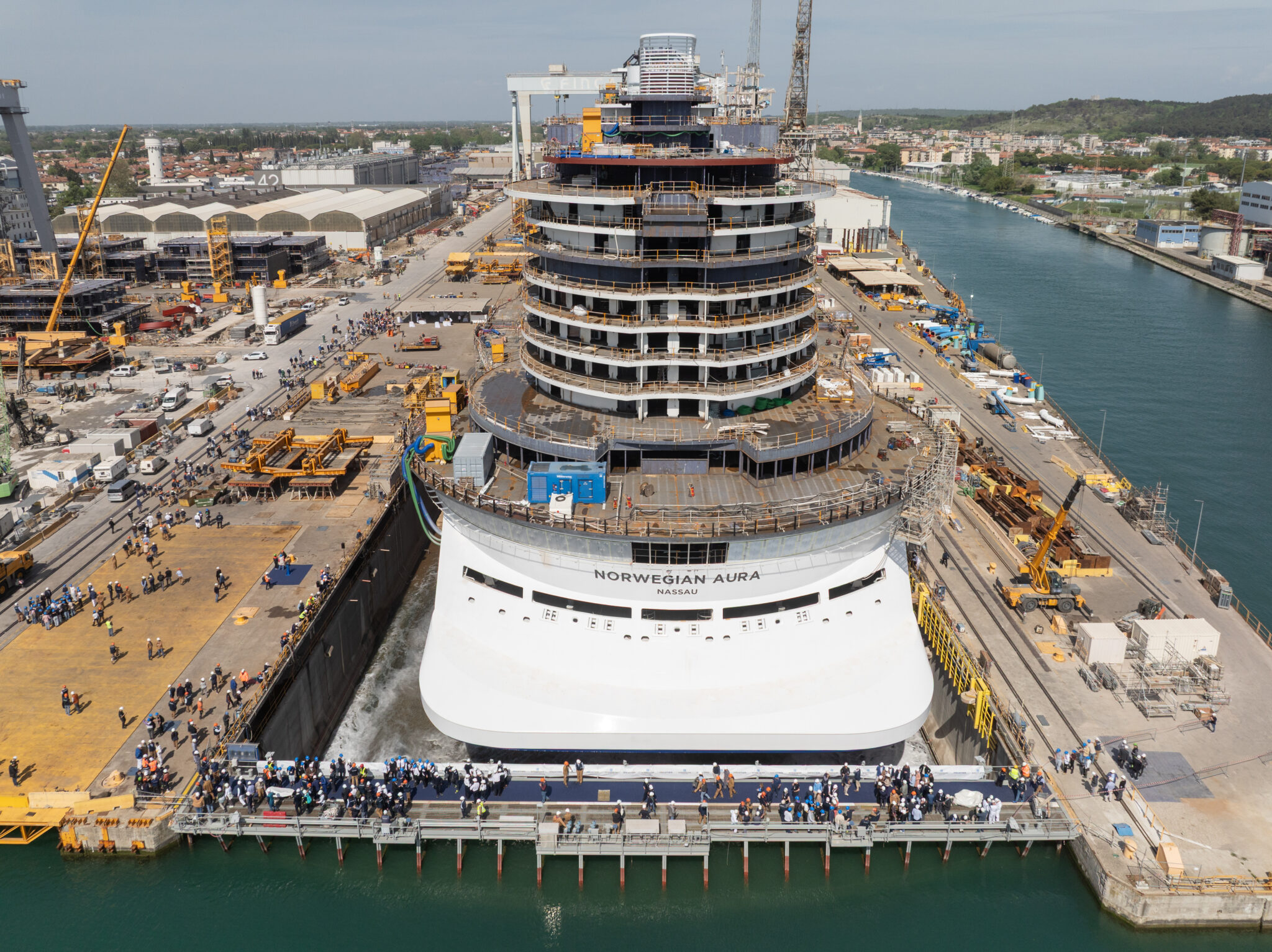 Detalhe do Norwegian Aura, novo navio da Norwegian Cruise Line em fase de desenvolvimento. — crédito: divulgação