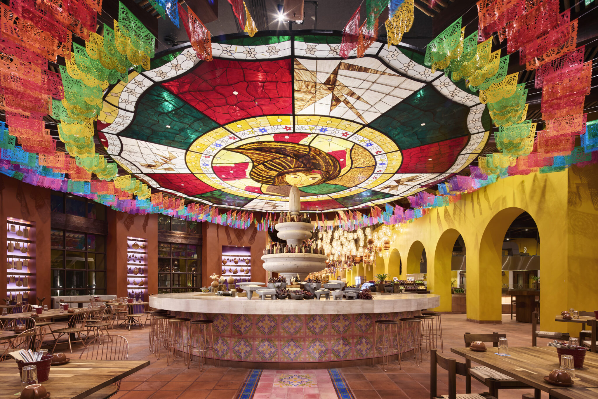 Mercado de San Juan é um dos espaços gastronômicos do Hotel Xcaret Arte, na Riviera Maia. Crédito: Divulgação.