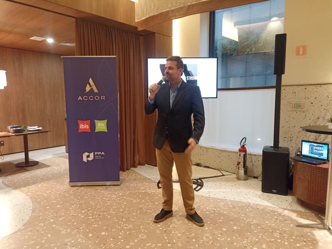 Paulo Mélega, presidente da Atrio Hotel Management, apresenta a parceria para a construção de três novos hotéis da família ibis. - Crédito: Zaqueu Rodrigues / DT