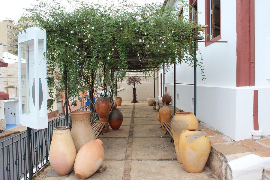 Casa do Cleofas Galeria de Arte preserva a memória do fazer da cerâmica _ Foto - Tárcia Oreste