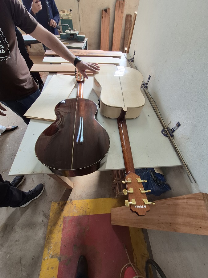 O visitante pode acompanhar todo o processo de criação de instrumentos o Museu Luteria Mestre Souza _ Foto - Tárcia Oreste