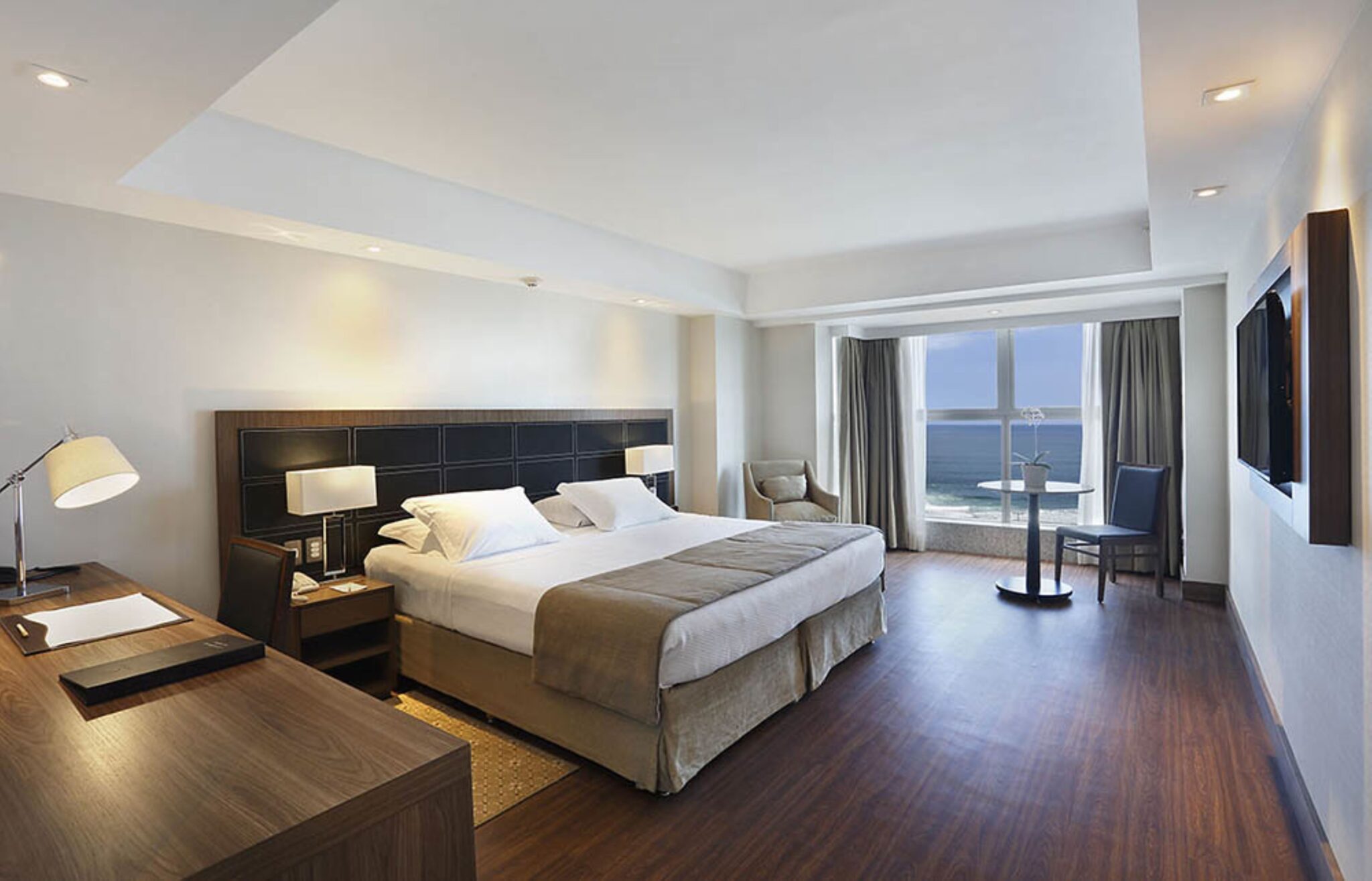 Apartamento Superior Executivo do Windsor Oceanico, uma das unidades da rede na Barra da Tijuca. Crédito: Divulgação