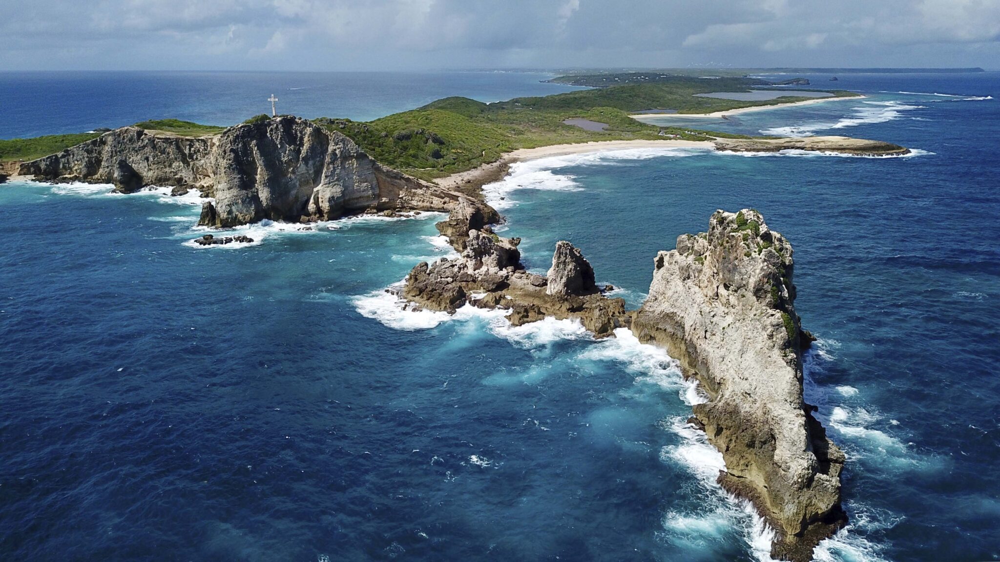 Guadeloupe, from Pointe-à-Pitre - Crédito: divulgação MSC