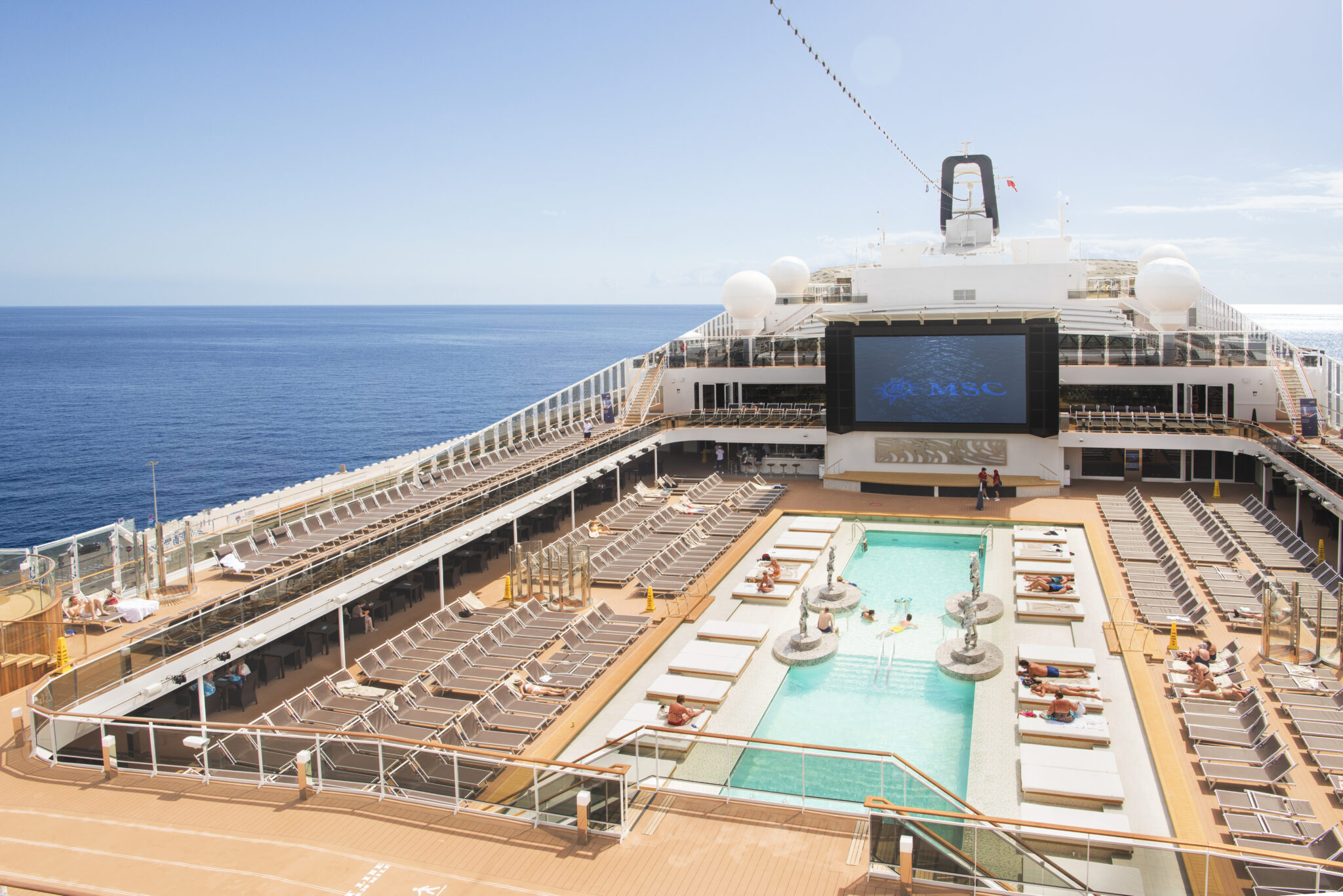 MSC Meraviglia, Atmosphere Pool - Crédito: divulgação