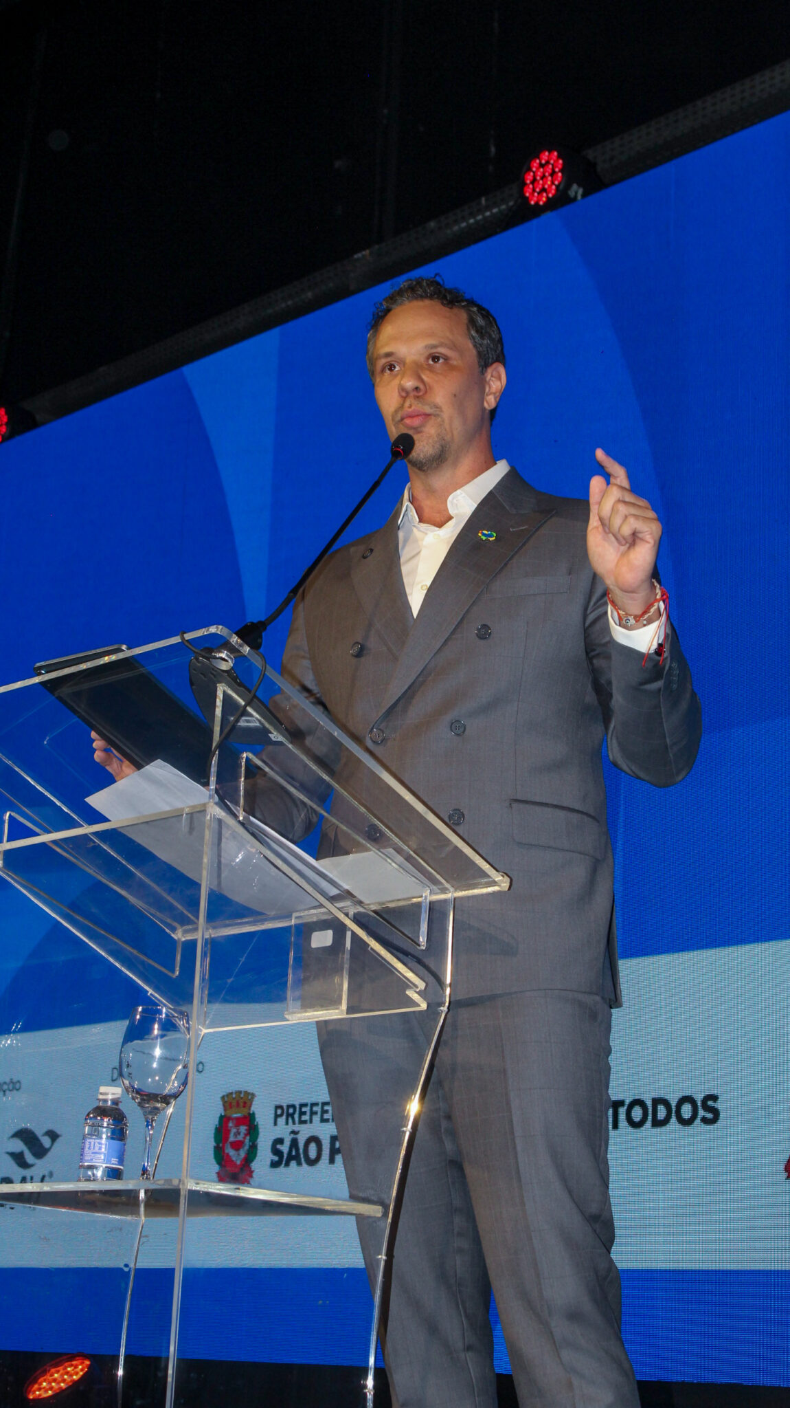 Bruno Reis participa da abertura oficial da ABAV Expo 2026, em São Paulo (Crédito: Felipe Maresca / DT)
