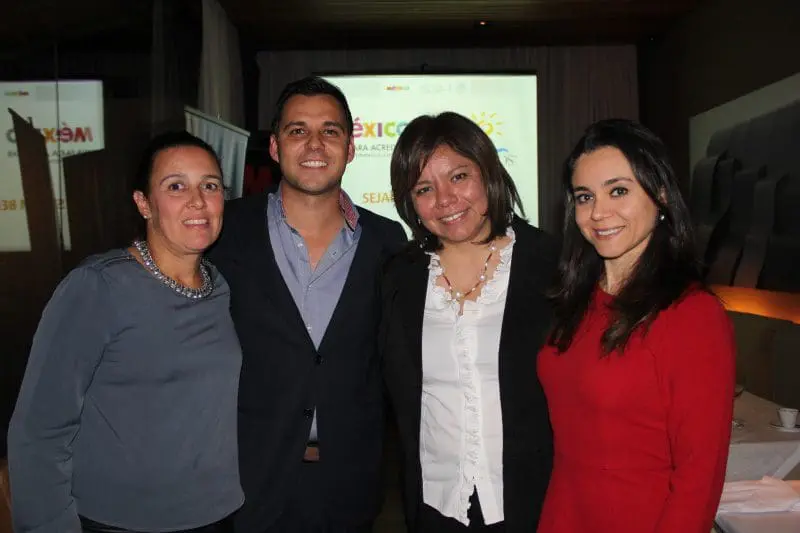 Equipe reunida: Fernanda Cecco (Concierge de Viagem), Luis Palácios, Diana Pomar (diretora do escritório do México no Brasil - CPTM) e Alexandra (CPTM)