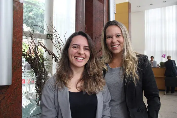 Thaís Lima e Marcela Leite, da Alcance Comunicação, nova empresa de assessoria de imprensa contratada pela rede (Foto: DT)