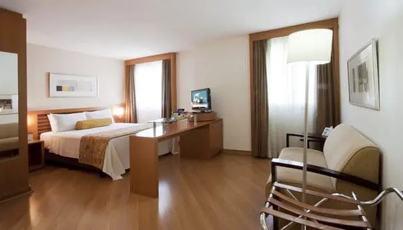 Foram reformados os 161 apartamentos. “Foi uma reforma completa, do piso às paredes, do banheiro à decoração (Foto: divulgação)