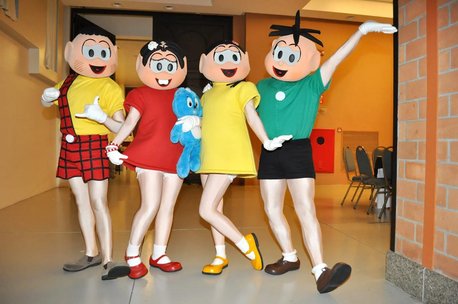 Uma vez cadastradas no Clube, as crianças do Brasil e Argentina desfrutam de vantagens que vão de brindes, brinquedos e serviços, a descontos em tarifas e diárias grátis