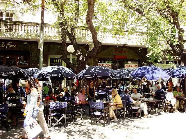 Paseo Peatonal Sarmiento (Foto: viramundo e mundovirado)