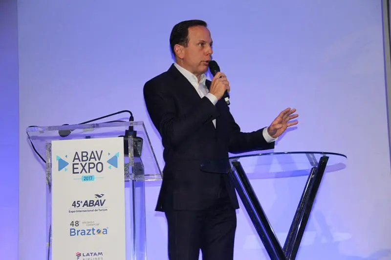 Prefeito João Dória Jr. em discurso na abertura da Abav Expo 2017, em São Paulo (Foto: Lucas Kina/DT)