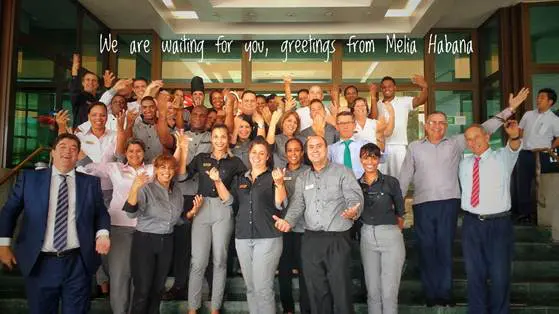 Equipe do hotel Meliá, em Havana, postou no Facebook um convite: "“Los esperamos en La Habana”