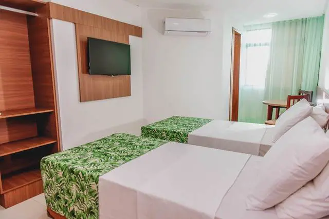 Quarto do A Hplus Hotelaria iniciou, nesta segunda (2), a segunda operação hoteleira no Nordeste: a inauguração do hotel João Pessoa Hplus Beach (Foto: divulgação)