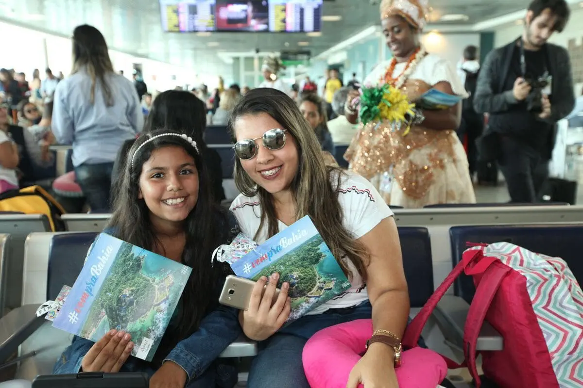 A ideia é oferecer aos passageiros que embarcam a divertida experiência sensorial de estar "levando a vida pra passear", indo pra Bahia