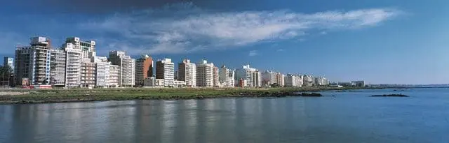Foto panorâmica de Montevidéu (Crédito: Agua Clara)