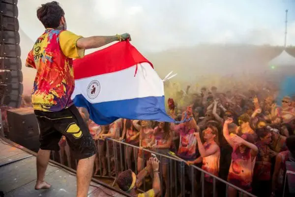 Operadora é especializada em viagens para estudantes (Foto: divulgação)