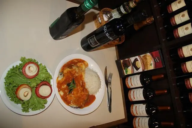 Cardápio variado harmonizado com vinhos nacionais e estrangeiros (Crédito: DT)
