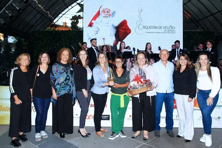 Foto premiados Tannenbaumfest.jurados e equipe Malbec.FOTO SANDRO SEEWALD