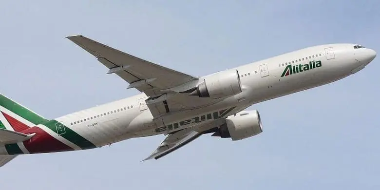 alitalia-boeing777-1-820x411