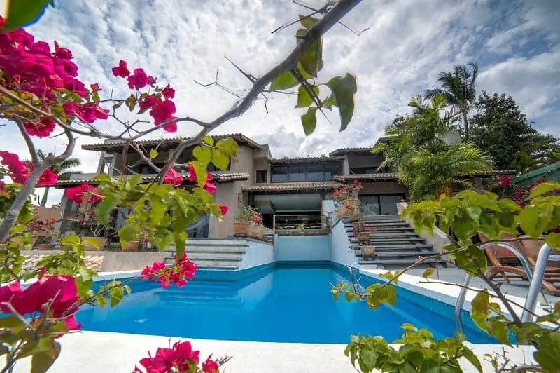 Maitei Hotel baixa