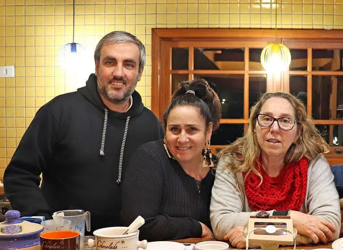 Samuel Moretto, especialista em marketing digital; Marina Meimes Gil, publicitária; e Sandra Pecis, jornalista são os sócios do projeto "Conexão Gramado".