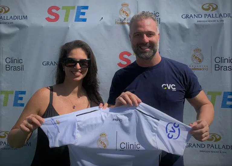 Carollina Abud, gerente de Vendas Grand Palladium Resorts, e Fabrício Romero, gerente de Sourcing Bahia CVC Corp