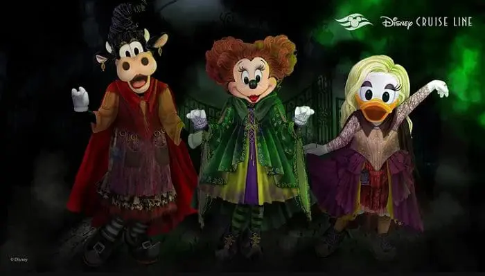 As personagens Clarabela, Minnie, e Margarida fantasiadas para o Halloween on the High Seas.
