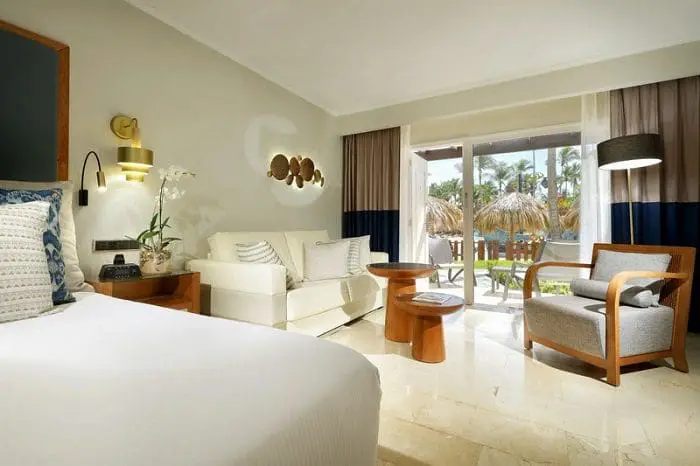 Imagem do interior da Suíte Junior no Gran Palladium Punta Cana, que faz parte da promoção.