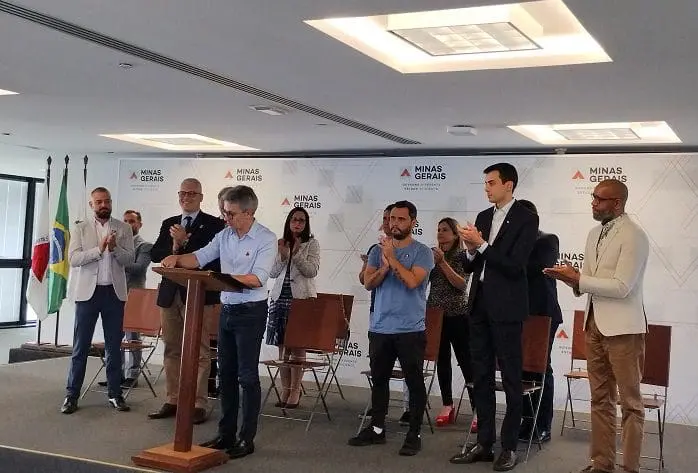 O governador De Minas Gerais, Romeu Zema, na ocasião em que a Azul anuncia expansão histórica no Estado