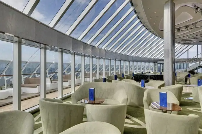 O Top Sail Lounge, exclusivo do MSC Yacht Club