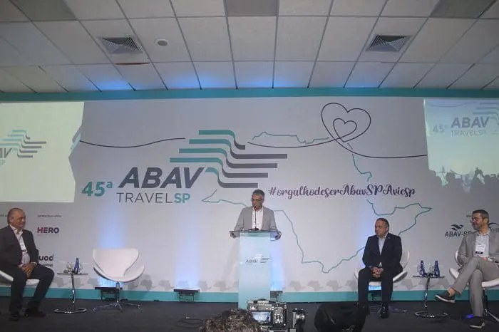 Fernando Santos apresenta a programação da 45ª Abav TravelSP - Aviesp (Foto: Caroline Figueiredo - DT)