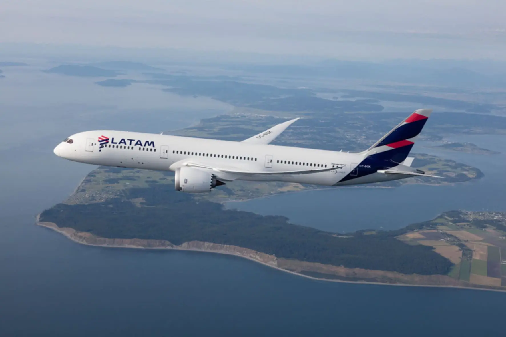 Companhia atingiu a pontuação mais elevada entre as concorrentes em 28 critérios avaliados na categoria Empresa Aérea, do Programa SustentAr(Imagem: Divulgação LATAM)