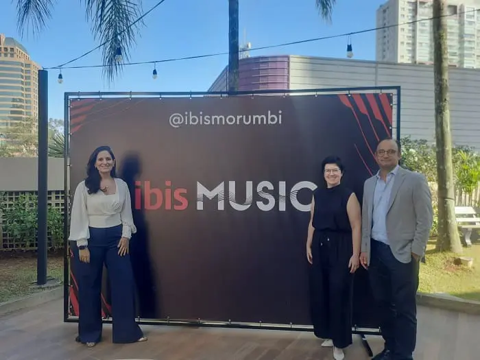 Accor estreia no The Town: Da esquerda para a direita: Roberta Vernaglia; Catarina Costa (gerente geral do ibis Interlagos) e Marcello Bandeira (gerente geral do ibis Morumbi e ibis budget)