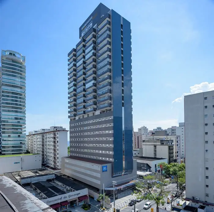 O Ibis Budget Gonzaga fica bem localizado em Santos e oferece assinatura do Zen App