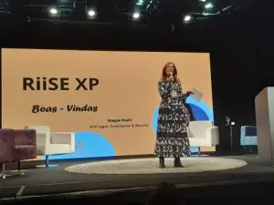 Riise XP 2023: Magda Kiehl, SVP Legal, Compliance & Security e Embaixadora Riise, na abertura do evento