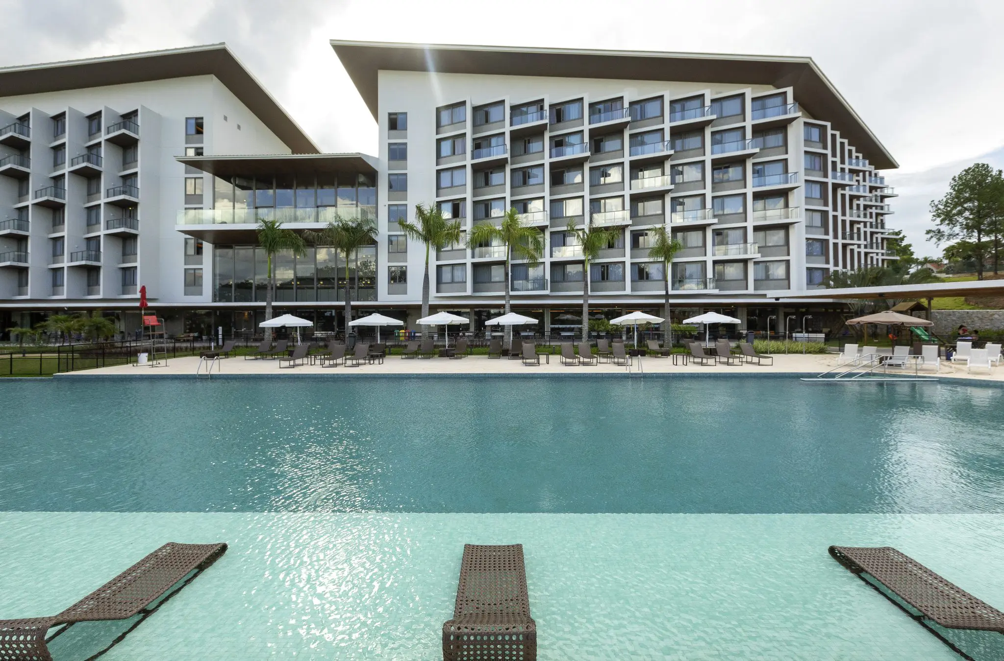 Piscina do Novotel Itu Golf & Resort - Foto: Divulgação Accor