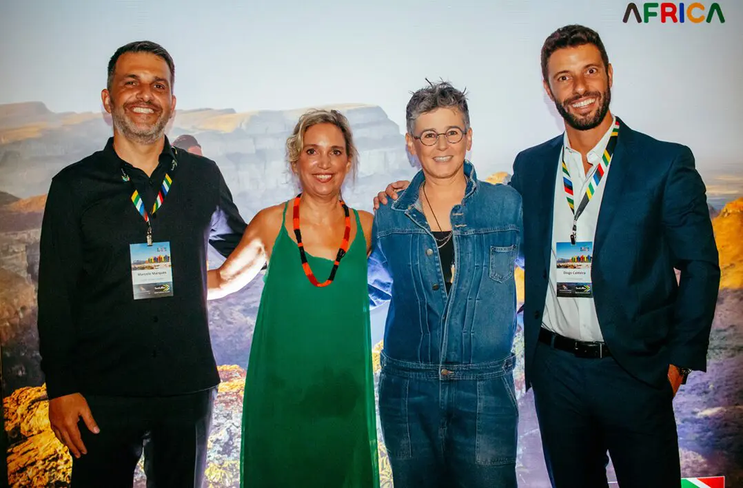 Marcelo Marques, Tati Isler, Milly Lacombe e Diogo Caldeira da TI Comunicações, que representa o South African Tourism no Brasil - Foto: Divulgação