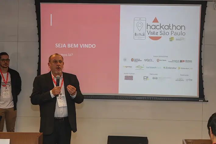 Toni Sando, presidente executivo do SPCVB e presidente executivo da Unedestinos na Hackathon 2023 - Foto: Divulgação