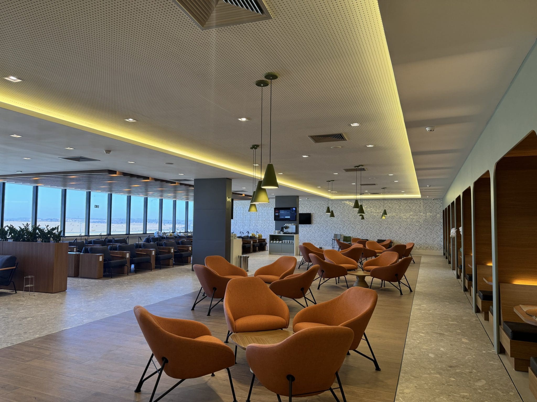 Inaugurada em agosto do ano passado, a Advantage tem chamado a atenção dos passageiros no terminal internacional mineiro - Foto: divulgação BH Airport