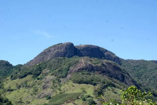 A Pedra do Elefante proporciona atividades para turistas de aventura em diversos níveis