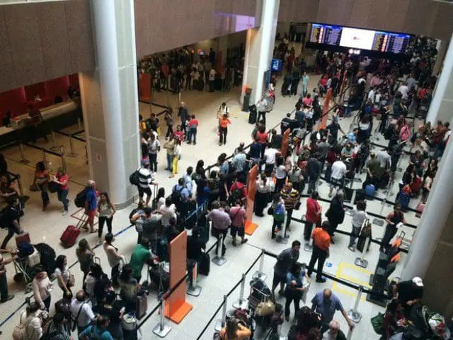 Fila no Aeroporto Santos Dumont, no Rio