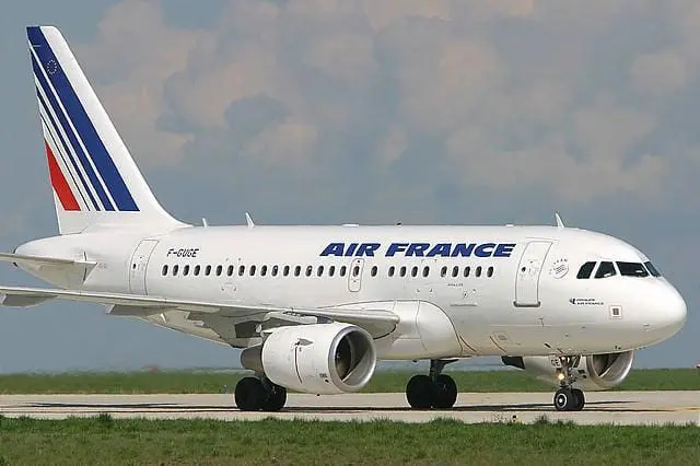 Air_France_04_15