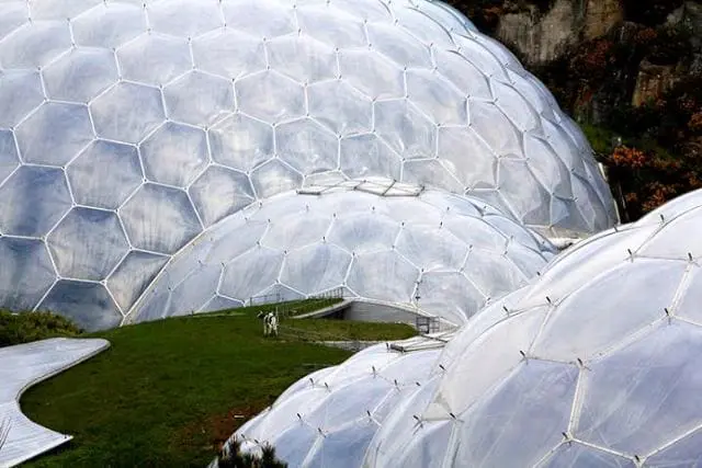 A visão de suas instalações de tão futuristas, me fez imaginar que cheguei a uma colônia de extraterrestres
