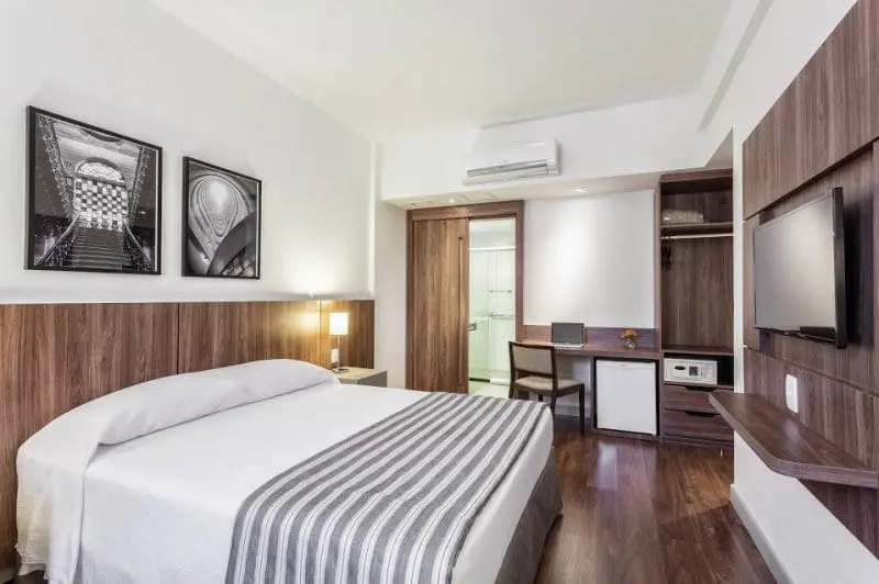 Uma das suítes modelo Standartd. Tudo novo (Foto: divulgação)